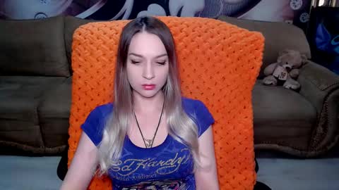 Snapshot of lovellymalina chatting on 03-03-25, 06:59 private open online show from 03-03-25, 06:59