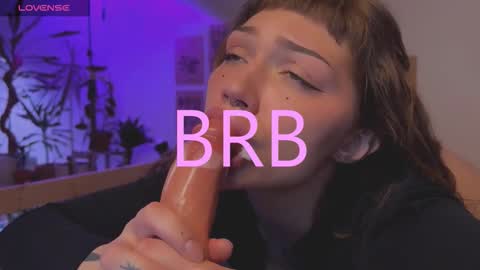 Snapshot of lovelorn_ chatting on 11-10-25, 07:29 Elsa online show from 11-10-25, 07:29