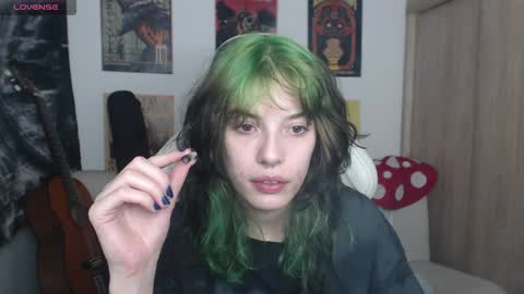 Snapshot of lovely_cass chatting on 12-10-24, 06:22 Cassie online show from 12-10-24, 06:22