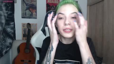 Snapshot of lovely_cass chatting on 12-10-24, 09:54 Cassie online show from 12-10-24, 09:54