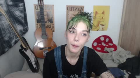 Snapshot of lovely_cass chatting on 12-16-24, 06:10 Cassie online show from 12-16-24, 06:10