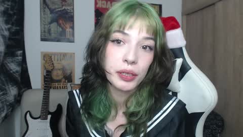 Snapshot of lovely_cass chatting on 12-27-24, 01:11 Cassie online show from 12-27-24, 01:11