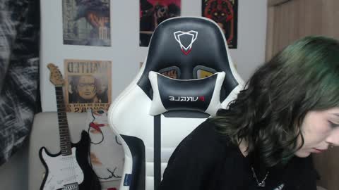 Snapshot of lovely_cass chatting on 01-07-25, 11:14 Cassie online show from 01-07-25, 11:14