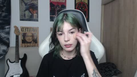 Snapshot of lovely_cass chatting on 01-11-25, 10:29 Cassie online show from 01-11-25, 10:29