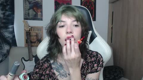 Snapshot of lovely_cass chatting on 01-20-25, 07:04 Cassie online show from 01-20-25, 07:04