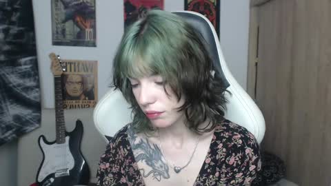 Snapshot of lovely_cass chatting on 01-20-25, 11:10 Cassie online show from 01-20-25, 11:10