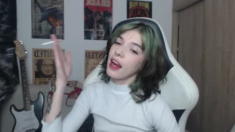Snapshot of lovely_cass chatting on 01-27-25, 10:38 Cassie online show from 01-27-25, 10:38