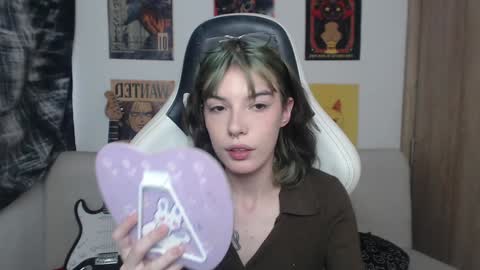 Snapshot of lovely_cass chatting on 01-29-25, 10:11 Cassie online show from 01-29-25, 10:11