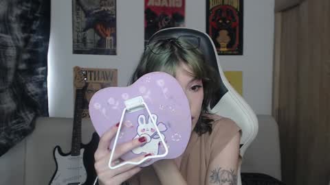 Snapshot of lovely_cass chatting on 01-30-25, 08:21 Cassie online show from 01-30-25, 08:21
