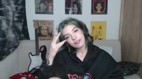 Snapshot of lovely_cass chatting on 02-11-25, 05:16 Cassie online show from 02-11-25, 05:16
