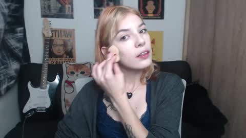 Snapshot of lovely_cass chatting on 03-11-25, 02:54 Cassie online show from 03-11-25, 02:54