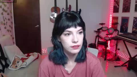 Snapshot of lovely_cass chatting on 10-01-25, 08:15 Cassie online show from 10-01-25, 08:15