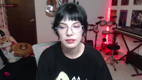 Snapshot of lovely_cass chatting on 10-06-25, 11:02 Cassie online show from 10-06-25, 11:02