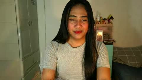 Snapshot of lovely_claire01 chatting on 12-04-25, 04:05 my name is NICOLE i am excited to welcome you to my room online show from 12-04-25, 04:05