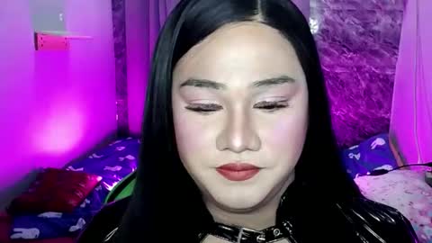 Snapshot of lovely_coleen chatting on 11-19-25, 04:18 lovely_coleen online show from 11-19-25, 04:18