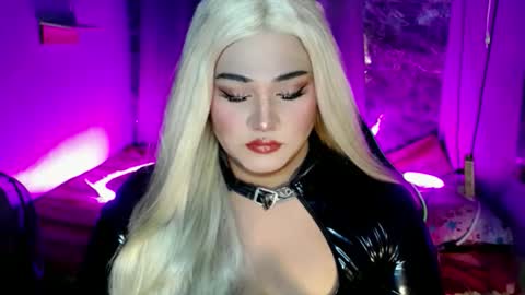 Snapshot of lovely_coleen chatting on 11-29-25, 06:22 lovely_coleen online show from 11-29-25, 06:22