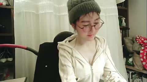 DANA KIM online show from 01-05-25, 03:34