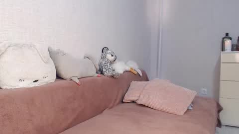 Lovely Hayley online show from 10-29-25, 10:22