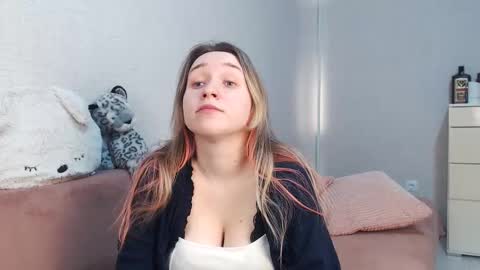 Lovely Hayley online show from 02-18-26, 09:33