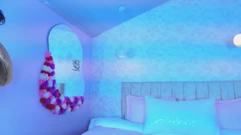 lovely_julls online show from 02-25-26, 03:10