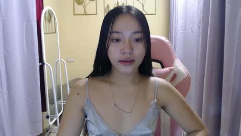 lovely_leah23 online show from 09-10-25, 07:14
