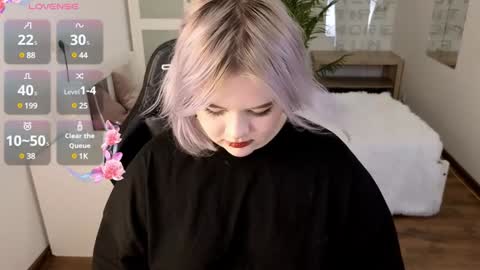 lovely_leilla online show from 12-06-24, 06:50