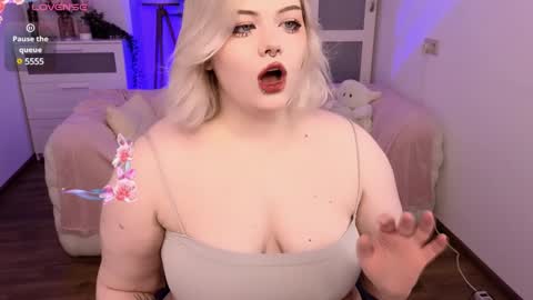 lovely_leilla online show from 01-18-25, 09:55