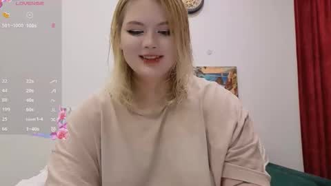 lovely_leilla online show from 11-03-25, 03:02