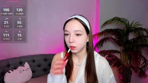 Snapshot of lovely_poppy chatting on 12-14-24, 03:29 Lolly online show from 12-14-24, 03:29