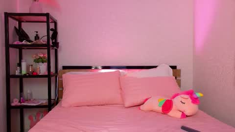 Snapshot of lovely_poppy chatting on 10-09-25, 01:03 Lolly online show from 10-09-25, 01:03