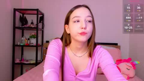 Snapshot of lovely_poppy chatting on 10-23-25, 02:00 Lolly online show from 10-23-25, 02:00
