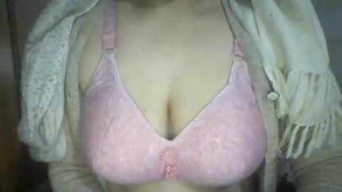 katrina follow me guys online show from 12-31-24, 09:06