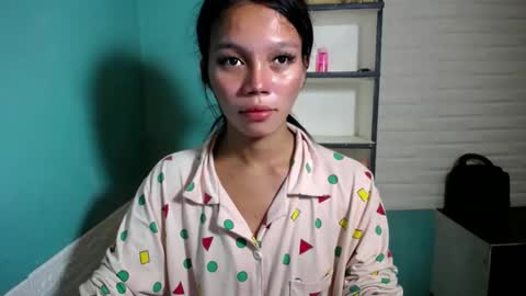 Snapshot of lovely_thea_xoxo chatting on 01-18-26, 01:48 Thea online show from 01-18-26, 01:48