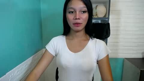 Snapshot of lovely_thea_xoxo chatting on 02-07-26, 12:09 Thea online show from 02-07-26, 12:09