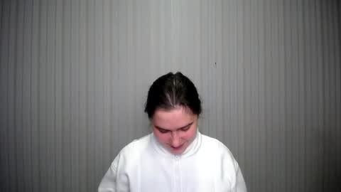 Snapshot of lovelyangel_xx chatting on 12-05-24, 03:06 lovelyangel_xx online show from 12-05-24, 03:06