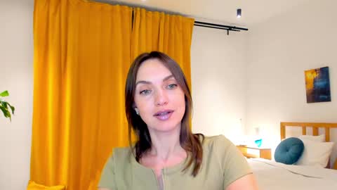 Mia online show from 12-13-24, 07:10