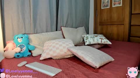   online show from 12-17-25, 04:51