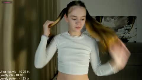 lovelygracee online show from 09-14-25, 05:23