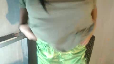 Snapshot of lovelykadita chatting on 11-23-25, 05:29 Kadita3 online show from 11-23-25, 05:29