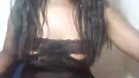 Snapshot of lovelylarra chatting on 02-19-26, 07:04 lovelylarra online show from 02-19-26, 07:04