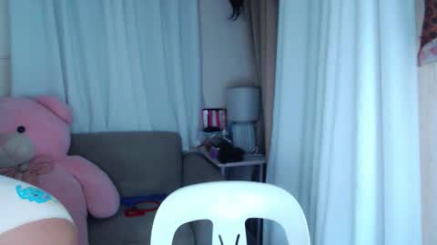 Snapshot of lovelymae18 chatting on 12-02-24, 01:35 lovelymae18 online show from 12-02-24, 01:35