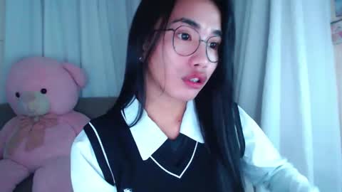 Snapshot of lovelymae18 chatting on 12-03-24, 03:44 lovelymae18 online show from 12-03-24, 03:44