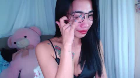 Snapshot of lovelymae18 chatting on 12-04-24, 11:57 lovelymae18 online show from 12-04-24, 11:57