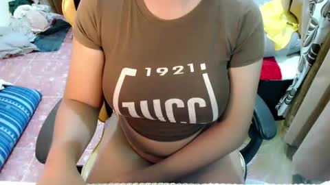 lovelymarish online show from 10-14-25, 05:30