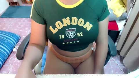 lovelymarish online show from 10-15-25, 10:48
