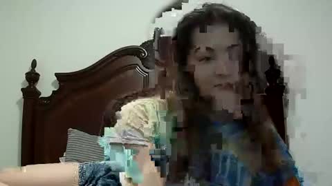 Queen Aria  online show from 01-08-26, 08:11