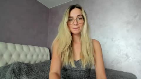 Lovely Rose online show from 10-11-25, 11:20