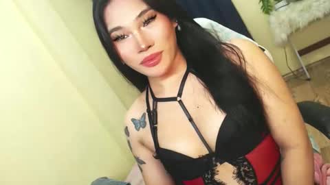 STWEET LINA online show from 11-04-25, 07:35