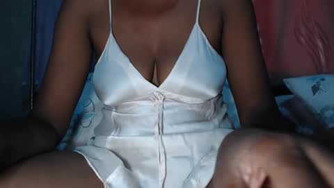 miss fancy louis online show from 02-18-25, 05:31