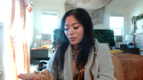 lovelyxmacii online show from 11-04-25, 03:55